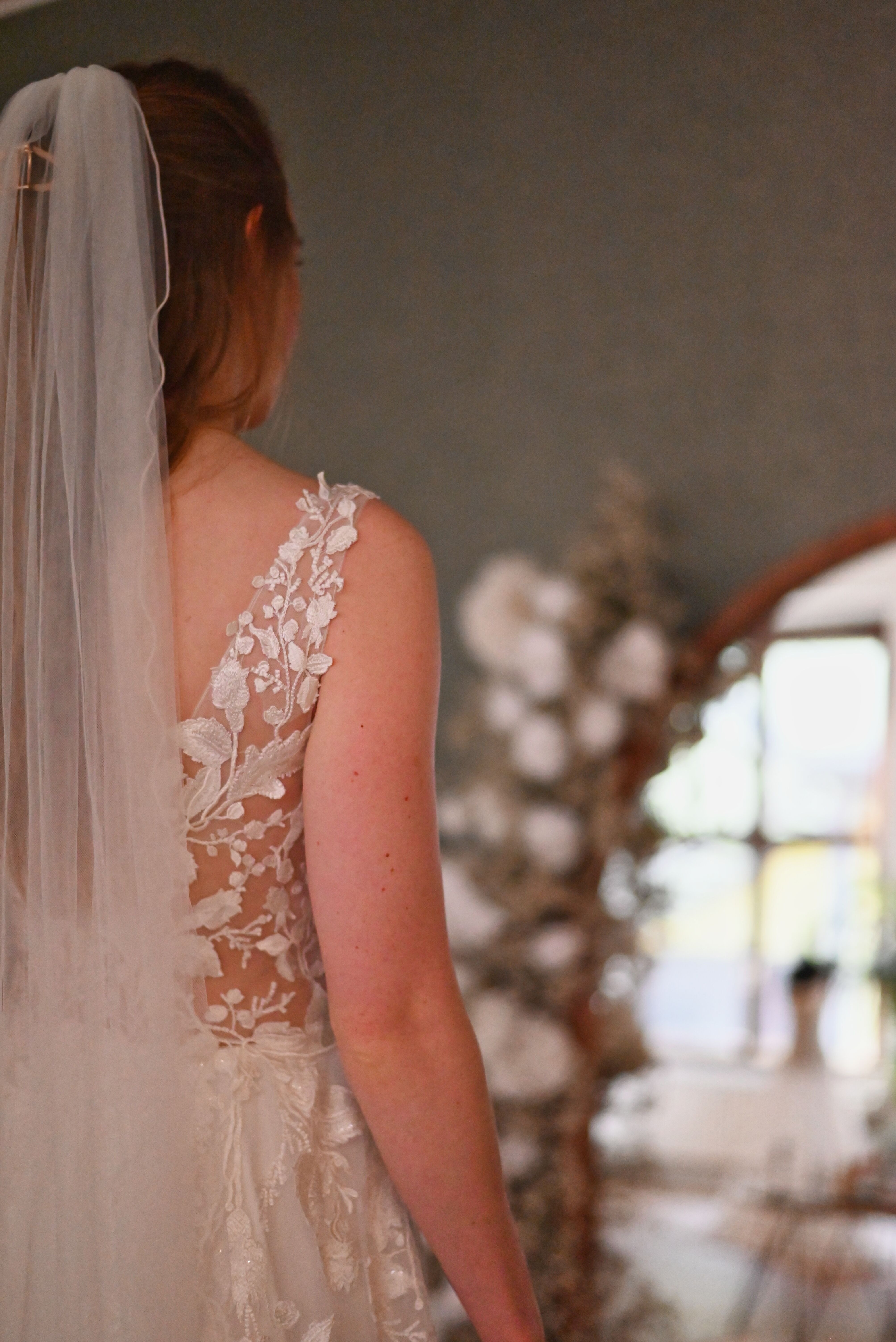 Hochzeit, Hochzeitsshooting, Brautkleidanprobe, Schritte