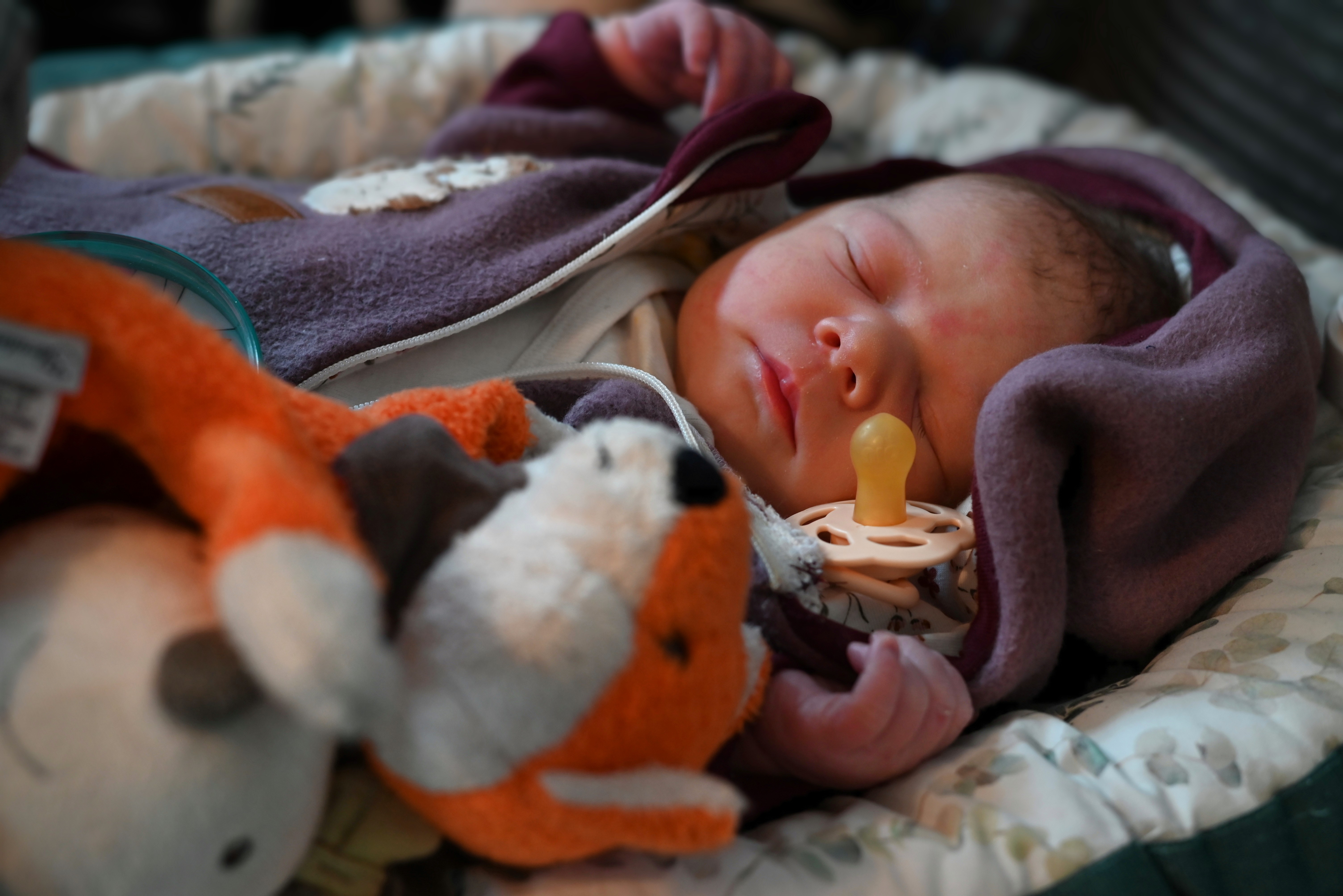 Wochenbett, Wochenbettshooting, Erste Bilder, Neugeborenes